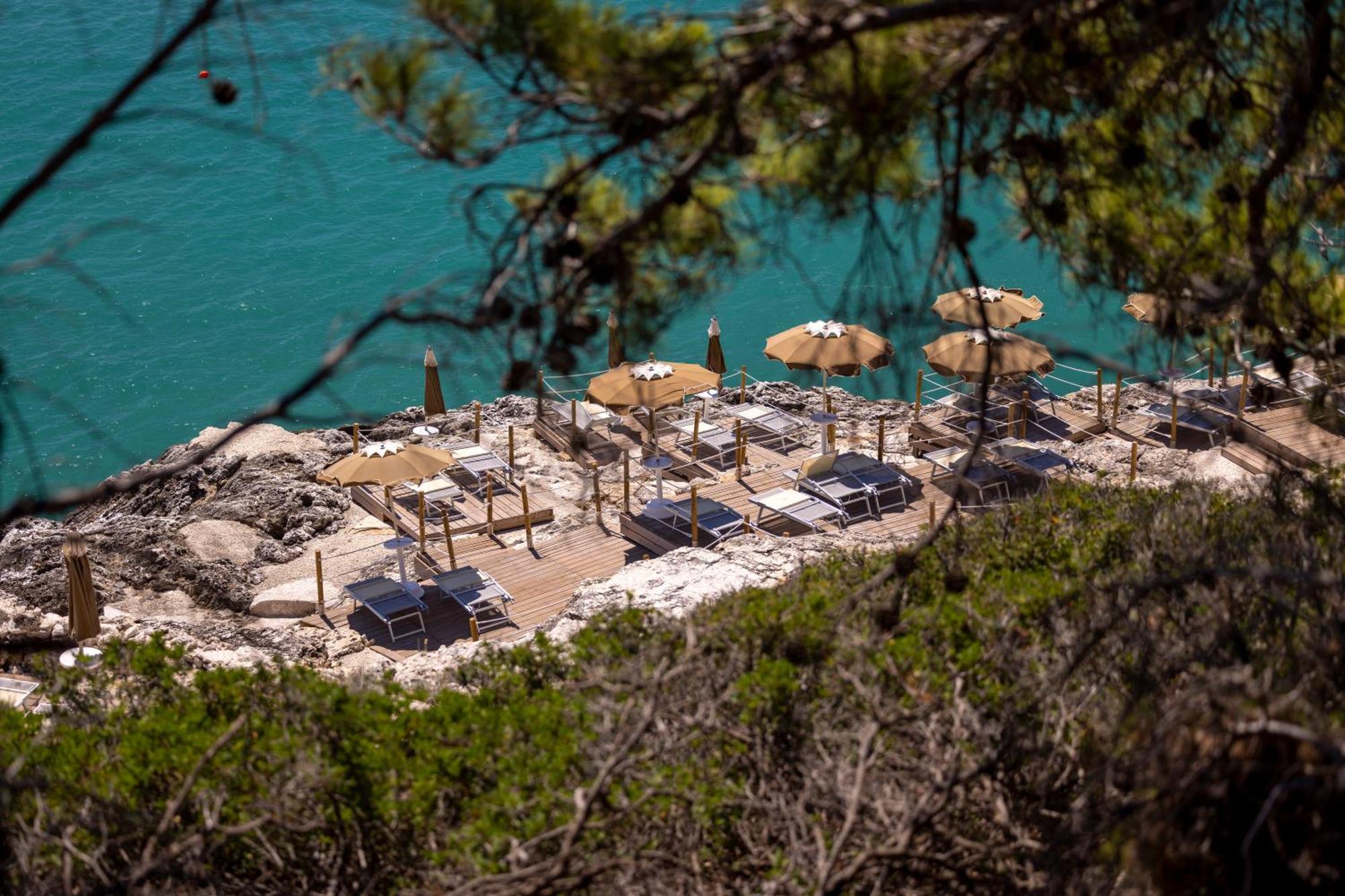 Pugnochiuso Resort Hotel Del Faro Vieste Exteriör bild