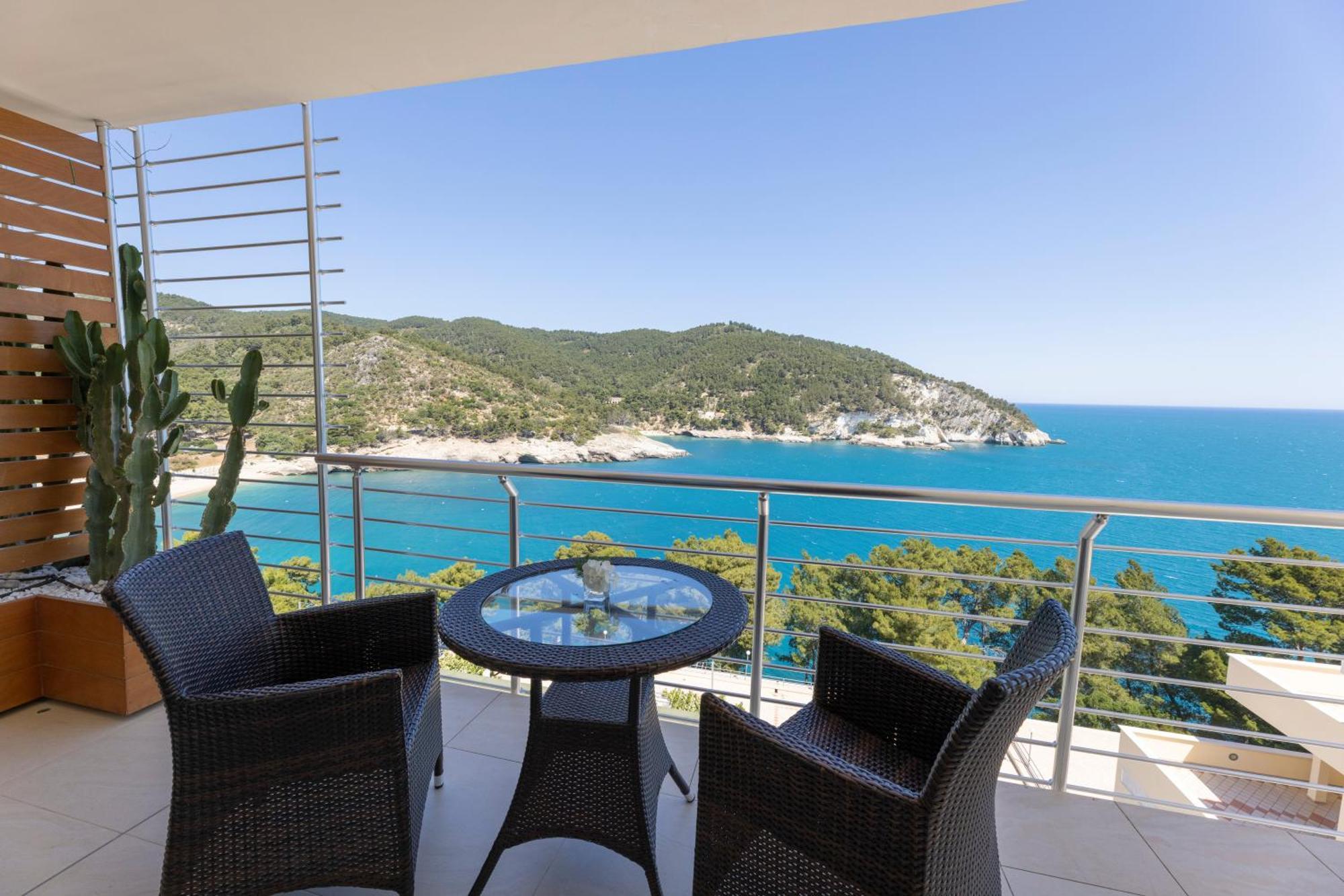 Pugnochiuso Resort Hotel Del Faro Vieste Exteriör bild