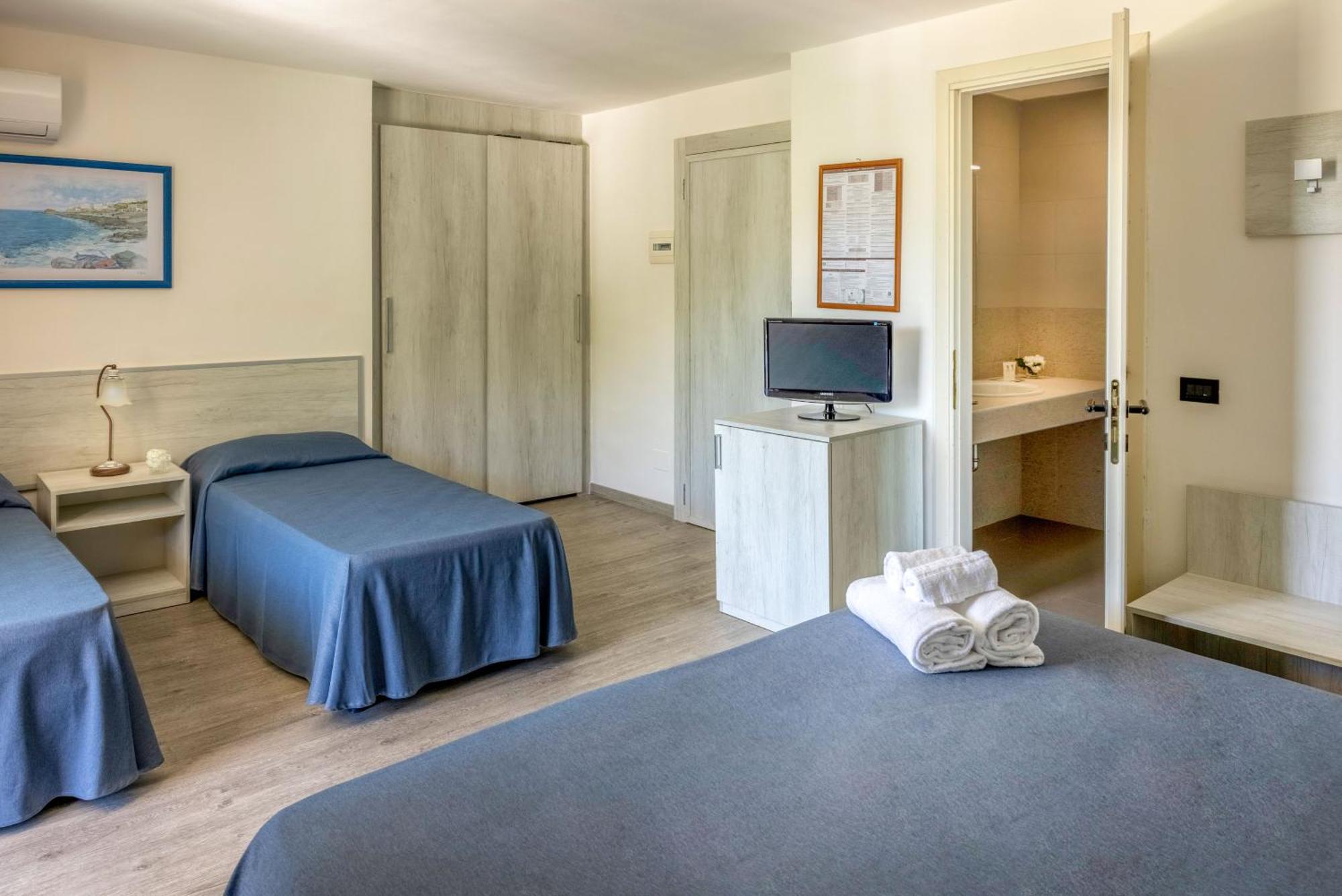 Pugnochiuso Resort Hotel Del Faro Vieste Exteriör bild